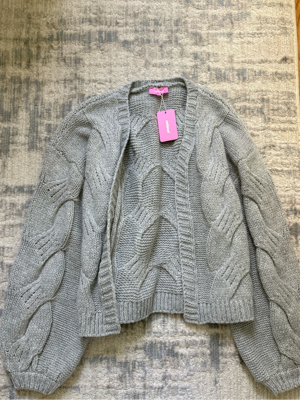 NWT Edikted Light Gray Cable Knit Open-Front Cardigan